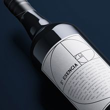 DISEÑO DE ETIQUETA Y NAMING  . Een project van  Ontwerp,  Art direction, Redactioneel ontwerp y Packaging van Laura Ramírez Salado - 28.03.2022
