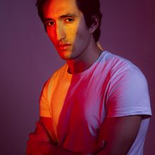 Mi Proyecto del curso: Efectos de color e iluminación para fotografía de estudio. Un projet de Photographie, Photographie de portrait, Éclairage photographique, Photographie de studio, Photographie numérique , et Photographie artistique de Víctor Guerrero Rubio - 30.03.2022