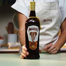 AMARULA. Un proyecto de Publicidad, Edición de vídeo, Corrección de color y Postproducción audiovisual de Sara Garcia - 21.03.2022