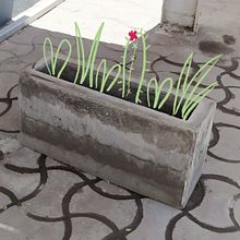 Macetas rectangulares de concreto para patio. Arts, Crafts, Furniture Design, Making, Interior Design, Interior Decoration, DIY, Design, Architecture, Industrial Design, L, scape Architecture, and Product Design project by Wampi Moradito - 03.12.2022