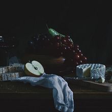 My project for course: Dark Mood Photography for Culinary Projects. Een project van Culinaire fotografie, Fotografie voor Instagram y Food Styling van sarahbdavies - 03.04.2022