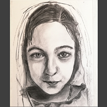 Charcoal & Acrylics - Young girl with white head scarf Ein Projekt aus dem Bereich Bildende Künste und Malerei von the_flying_ewe - 03.04.2022