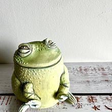 Nastia’s Project: Ceramic Toad . Character Design, and Ceramics project by Georgia Szollosi - 04.04.2022