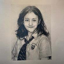 Portrait of my youngest daughter, pencil sketsh. Projekt z dziedziny Craft użytkownika Enăs Såfty - 27.03.2022