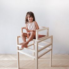Trona / silla para niños Donald. Un proyecto de Diseño, creación de muebles					 y Artesanía de Taller Piccolo - 07.04.2022