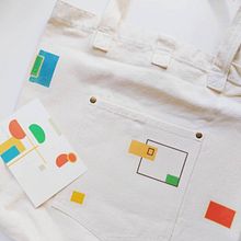 Geometric shape. Screen Printing, Fashion Design, Printing, Textile Printing, and Textile Design project by Veronica Lam - 04.09.2022