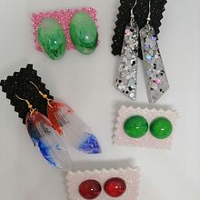 Mi Proyecto del curso: Diseño de joyería en resina. Projekt z dziedziny Projektowanie dodatków, Craft, Projektowanie biżuterii i DIY użytkownika Damarys Atencio - 10.04.2022