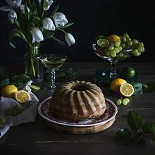Mein Kursprojekt: Dark and Moody Food-Fotografie. Food Photograph, Instagram Photograph, Food St, and ling project by Olga Scholvien - 04.11.2022