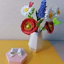 My project for course: Paper Sculpture for Set Design. Design, Traditional illustration, Arts, Crafts, Sculpture, Set Design, Paper Craft, Product Photograph, and DIY project by Simona Čechalová - 04.13.2022