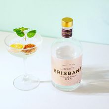 My project for course: Creative Product Photography from Start to Finish. Photograph, Product Photograph, Photographic Lighting, and Digital Photograph project by ae_shaw - 04.15.2022