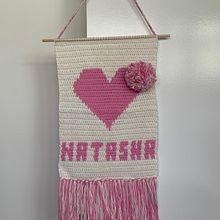 Mi Proyecto del curso: Intarsia crochet: teje tus propios tapices. Fashion Design, Decoration, Fiber Arts, DIY, Crochet, and Textile Design project by sheilasantiz - 04.16.2022