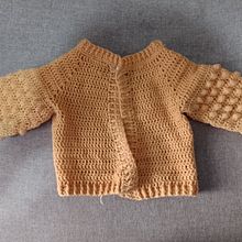 Mi Proyecto del curso:  Top-down: prendas a crochet de una sola pieza. Un proyecto de Diseño de moda, Tejido, DIY, Crochet y Diseño textil de nidia_cruz - 17.04.2022