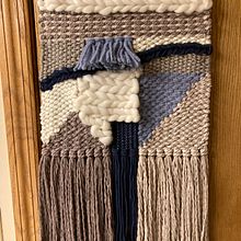 Mi Proyecto del curso: Introducción al tejido en telar de bastidor. Accessor, Design, Decoration, Fiber Arts, Weaving, and Textile Design project by vrossib - 04.18.2022