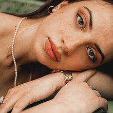 Mi Proyecto del curso: Retrato fotográfico intimista. Fotografia, Fotografia de retrato, Iluminação fotográfica, Fotografia artística, e Fotografia de interiores projeto de Susana Varela Negro - 18.04.2022