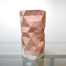 Mi Proyecto del curso: Moldes geométricos hechos a mano: diseña objetos facetados. Design, Fine Arts, Interior Design, Decoration, Interior Decoration, and DIY project by Sergio Villa - 04.18.2022