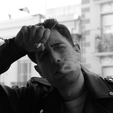 Mi Proyecto: Retrato fotográfico intimista con Diego Rosillo. Photograph, Portrait Photograph, Photographic Lighting, Fine-Art Photograph, Interior Photograph, and Outdoor Photograph project by Saray Pérez Anes - 04.19.2022