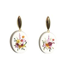 Floral Bouquet Earrings. Un proyecto de Artesanía de Mallory Smith - 17.03.2022
