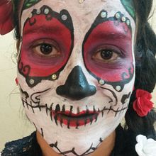 Maquillaje y bodypaint. Un proyecto de Diseño de personajes, Dirección de arte y Pintura de Sarah Sophia Galindo Perea - 23.04.2022