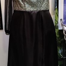 Mi Proyecto del curso: Creación de vestidos desde cero. Un proyecto de Artesanía, Diseño de moda, Costura, Patronaje y confección			 de Anigiselle Regis-Sanchez - 23.04.2022