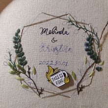 Wedding ring holder. Embroider, and Textile Design project by welinda - 04.26.2022