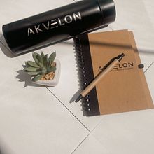 Fotografía móvil e identidad visual para Instagram: AKVELON. Projekt z dziedziny  Reklama, Fotografia, Marketing, Portale społecznościowe, Fotografowanie smartfonem, Fotografia produktowa, Marketing mobiln, Instagram, Fotografia na Instagram,  Fotografia lifest i le użytkownika jaquie_0110 - 29.04.2022