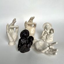 Hands and Odigitrias. Ceramics, and Sculpture project by Christina Pavlova - 05.04.2022