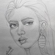 Mi Proyecto del curso: Sketchbook de retrato: explora el rostro humano. Un proyecto de Bocetado, Dibujo, Dibujo de Retrato, Dibujo artístico y Sketchbook de Alicia Fabián R. - 02.05.2022