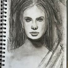 Mi Proyecto del curso: Retrato artístico al carboncillo: creando atmósferas. Traditional illustration, Fine Arts, Drawing, Portrait Drawing, Realistic Drawing, and Artistic Drawing project by Luis Carvajal - 05.06.2022