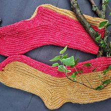 My project for course: Design and Stitching of Crochet Socks. Un proyecto de Diseño de moda, Tejido, DIY, Crochet y Diseño textil de Elena Carbonell Sánchez-Gijón - 07.05.2022