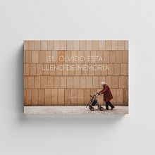 El olvido está lleno de memoria. Un projet de Design , Conception éditoriale, Photographie , et Design graphique de Jokin Fernández - 07.05.2022