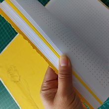 Cuaderno artesanal sin costuras. Arts, Crafts, Fine Arts, Bookbinding, and DIY project by Joyce Ríos - 05.12.2022