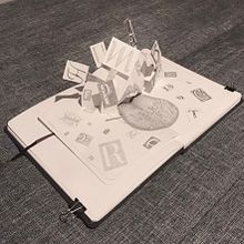 Viaje de mis letras: volando con un colibrí dorado. Un proyecto de Lettering, Dibujo, H, lettering y Sketchbook de Germano Ruggeri - 13.05.2022