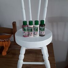 Meu projeto do curso: Pintura decorativa em móveis com tinta acrílica. Projekt z dziedziny DIY, Obróbka drewna, Malarstwo dekorac, jne, Renowacja, upc i cling mebli użytkownika Natália Broering - 15.05.2022