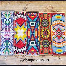 Bracelets tissés. Un progetto di Tessitura, Artigianato, Design di gioielli, Creatività, Instagram, Pixel art e DIY di Marie Barrabes - 19.05.2022