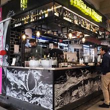 Mercat Negre. Decoration, and Traditional illustration project by Alicia Gómez Magallón - 05.21.2022