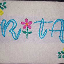 Mi proyecto del curso: Técnicas básicas para bordar letras Ein Projekt aus dem Bereich Stickerei und Textildesign von Cynthia Bertola - 16.05.2022