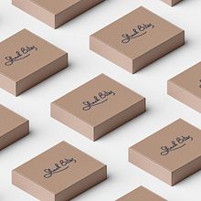 Branding design for a cloud kitchen - Shack Bites. Een project van  Br, ing en identiteit, Traditionele illustratie y  Ontwerp van Isha Saxena - 24.05.2022