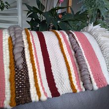 Mi proyecto del curso: Técnicas de tejido a mano: crea piezas textiles decorativas. Een project van Ontwerp van accessoires, Craft, Borduurwerk,  Interieurdecoratie, Textiel, Weven y Textielontwerp van Tania Garcia Alvarado - 25.05.2022