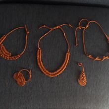 Mi proyecto del curso: Iniciación a la bisutería con cordón: fabrica tus propios collares. Un progetto di Artigianato e Macramè di Beatriz Vilderman - 27.05.2022