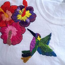 Mi proyecto del curso: Diseño de moda: pintura y bordado sobre prendas Ein Projekt aus dem Bereich Malerei, Modedesign, Stickerei, DIY, Upc, cling und Textildesign von arkuppens - 28.05.2022