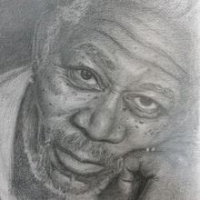 Mi proyecto del curso: Retrato creativo en claroscuro con lápiz. Un proyecto de Ilustración tradicional, Dibujo a lápiz, Dibujo de Retrato, Dibujo artístico y Dibujo con lápices de colores de Pepa Torres - 28.05.2022