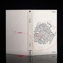 MAZEBOOK, special edition hardcover. Un proyecto de Diseño, Dirección de arte, Diseño gráfico, Diseño editorial, Br, ing e Identidad, Diseño de logotipos, Diseño tipográfico y Tipografía de Tom Muller - 20.04.2022