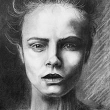 My project for course: Artistic Charcoal Portraiture: Creating Atmosphere Ein Projekt aus dem Bereich Traditionelle Illustration, Bildende Künste, Zeichnung, Porträtzeichnung, Realistische Zeichnung und Artistische Zeichnung von Fiona Lehman - 31.05.2022