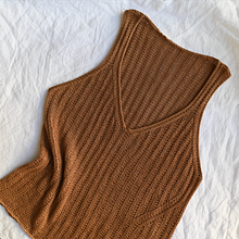 Ellie Summertop. Knitting, and Design project by Simone Ryan - 07.03.2022