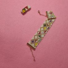 Mi proyecto del curso: Diseño de accesorios con cuentas: teje patrones elegantes. Design de acessórios, Artesanato, Design de joias, e Tecido projeto de martha lucia Castro Romero - 02.06.2022