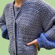 Mi proyecto del curso: Crochet: diseña y teje prendas de estilo romántico. Un proyecto de Diseño de moda, Tejido, DIY, Crochet y Diseño textil de alepiana63 - 08.06.2022