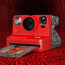 Polaroid x Keith Haring. Un progetto di Fotografia, Management, produttività, E-commerce e Pubblicità di Jessica Lopez - 09.06.2022