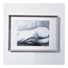 Nu artistique. Traditional illustration, Fine Arts, Sketching, Creativit, Pencil Drawing, Drawing, Realistic Drawing, Artistic Drawing, and Figure Drawing project by Jehanne Pauline - 03.05.2015