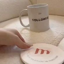 Follow Me Team Mug . % Yun Ju Lee tarafından hazırlanan Tasarım, Geleneksel illüstras, on, Grafik Tasarım, Ve Tipografi projesi - 05.18.2022
