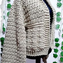 Mi proyecto del curso: Crochet: diseña y teje prendas de estilo romántico. Fashion Design, Fiber Arts, DIY, Crochet, and Textile Design project by Claudia Pérez Cabezas - 06.15.2022